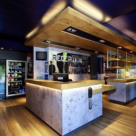 Ibis Budget Caen Porte De Bretagne Bretteville-sur-Odon Exterior foto