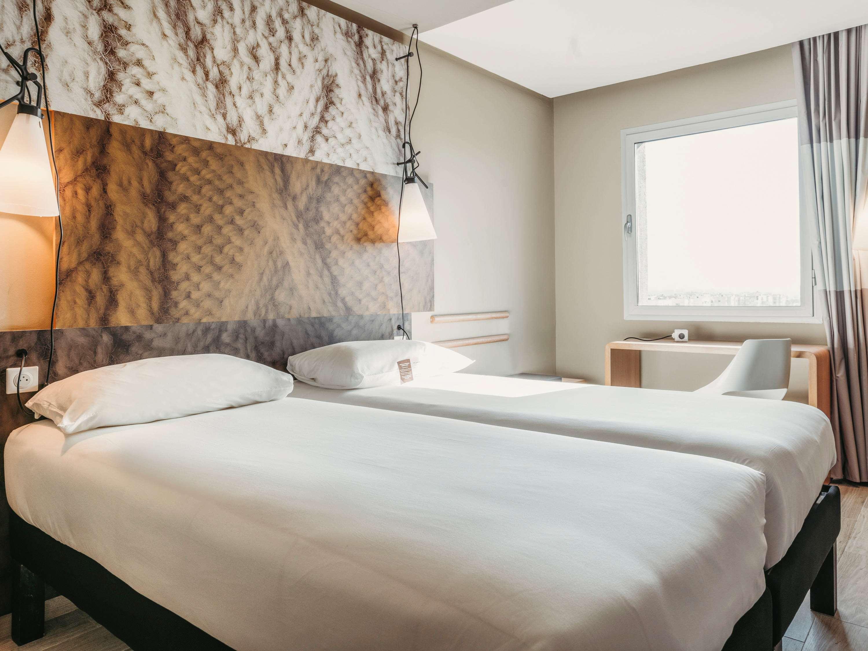 Ibis Budget Caen Porte De Bretagne Bretteville-sur-Odon Exterior foto