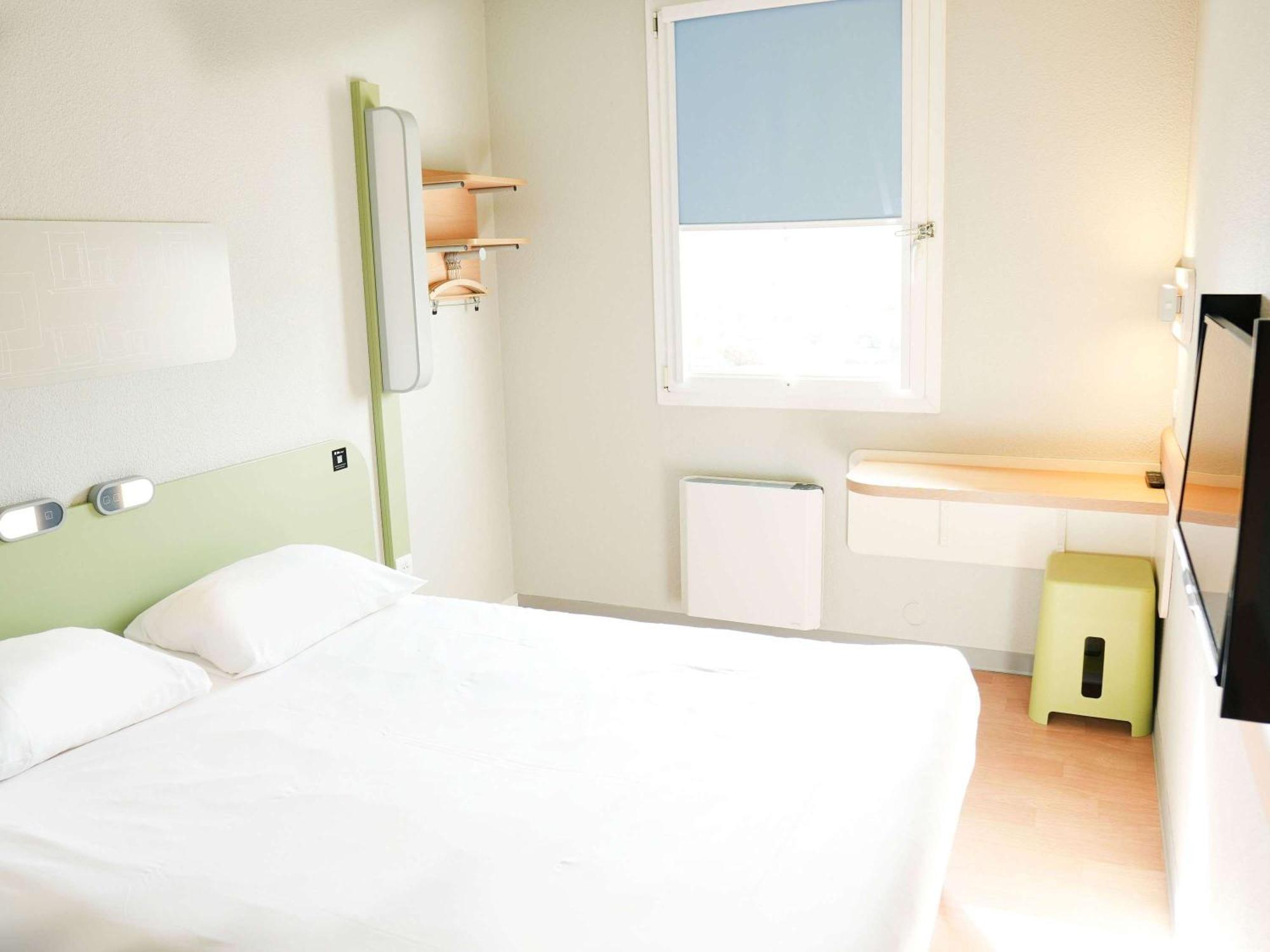 Ibis Budget Caen Porte De Bretagne Bretteville-sur-Odon Exterior foto