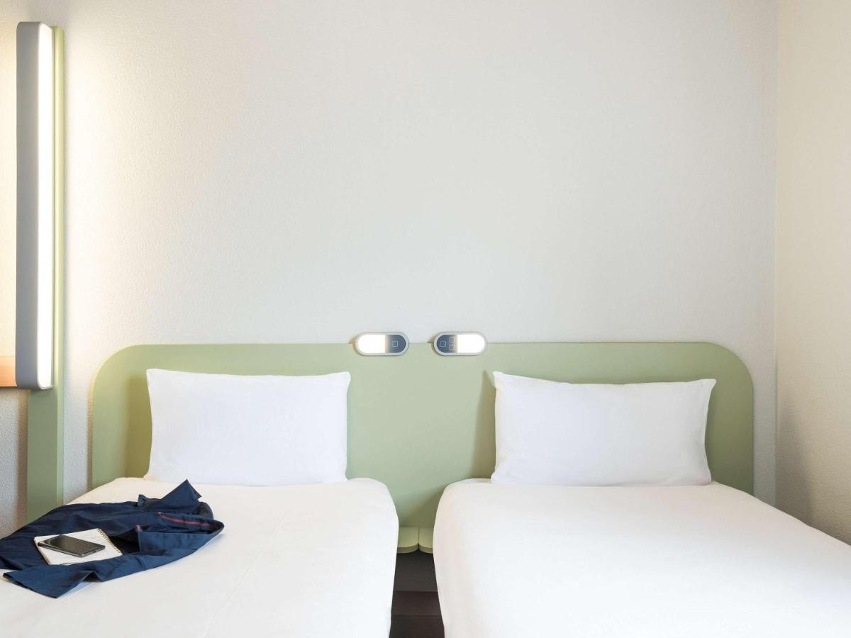 Ibis Budget Caen Porte De Bretagne Bretteville-sur-Odon Exterior foto